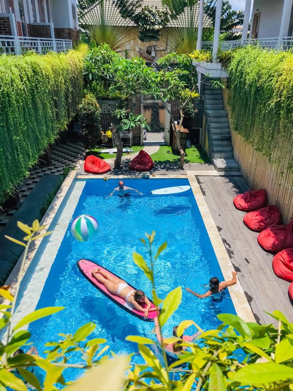 Mojosurf Camp Canggu 외부 사진